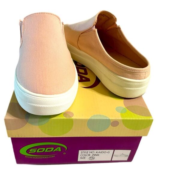 Soda Pink Sneakers Minimalist Design Women’s 7.5 Kaido-G 35987819. AS IS. - Picture 1 of 10